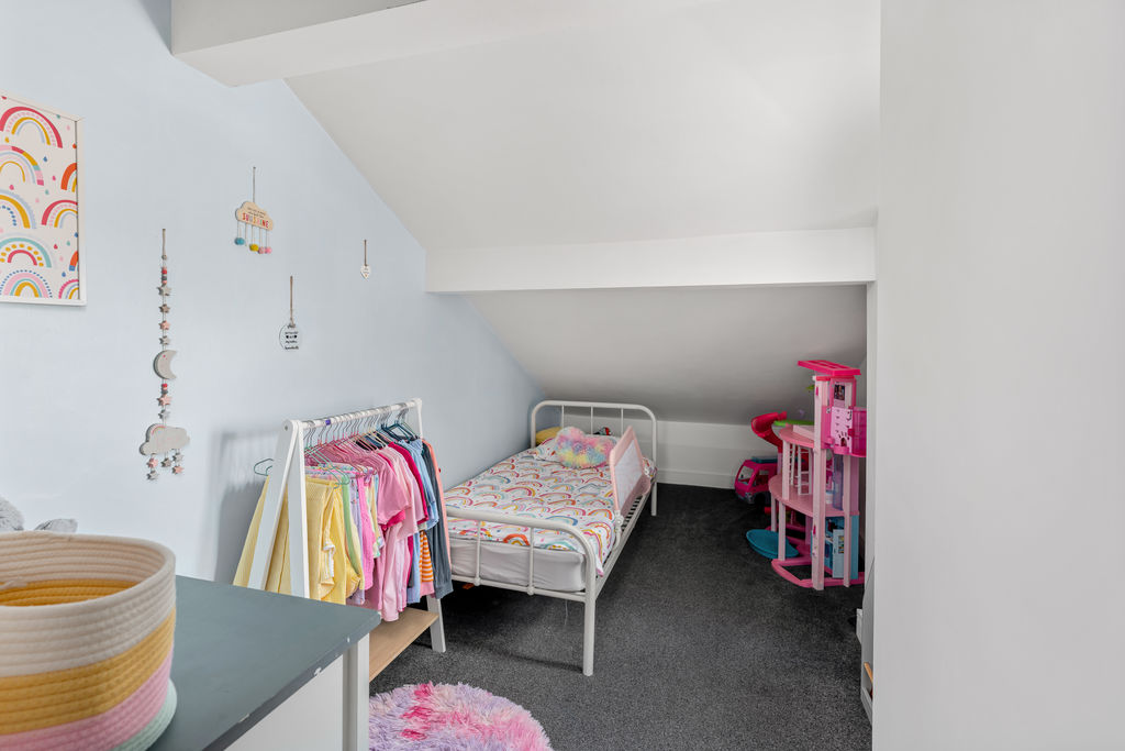 Teal Close